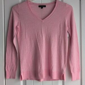Banana Republic V-Neck Pink Sweater